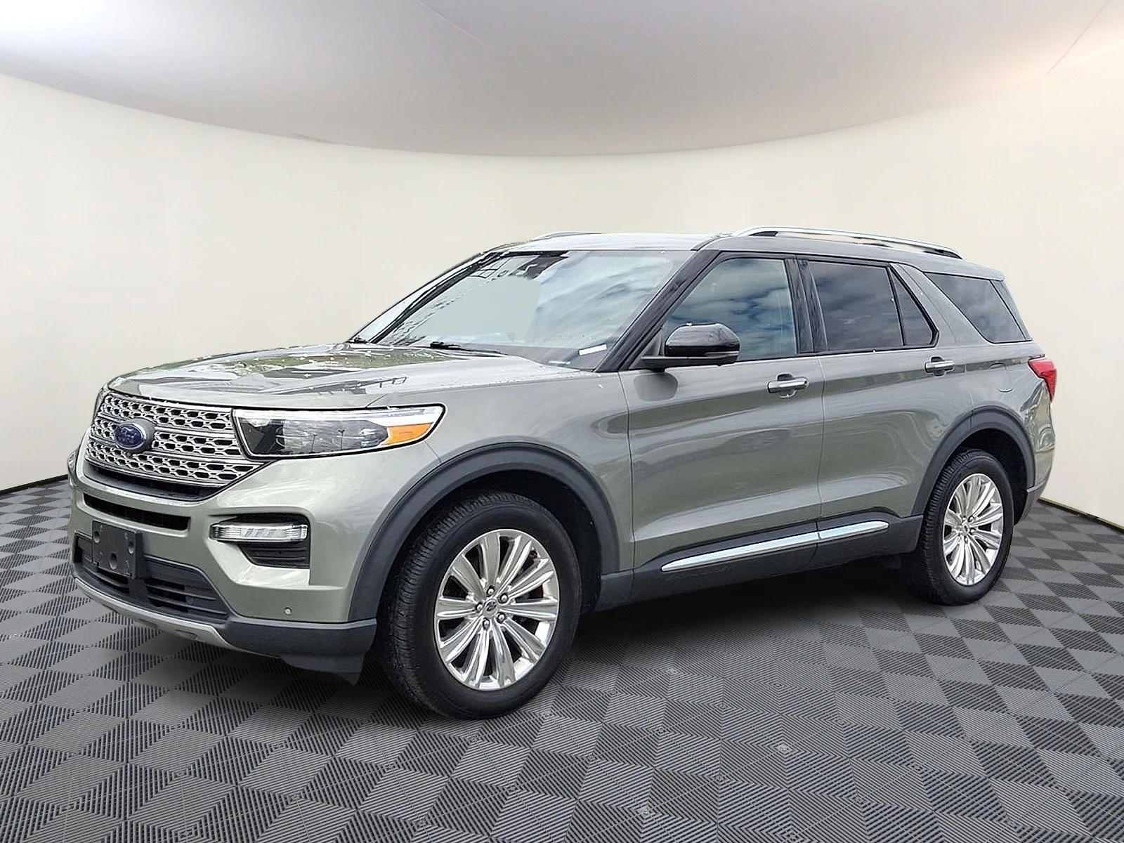 2020 Ford Explorer Limited 4WD's photo