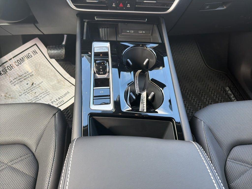 2026 Volkswagen Atlas SE w/Tech - Photo 9