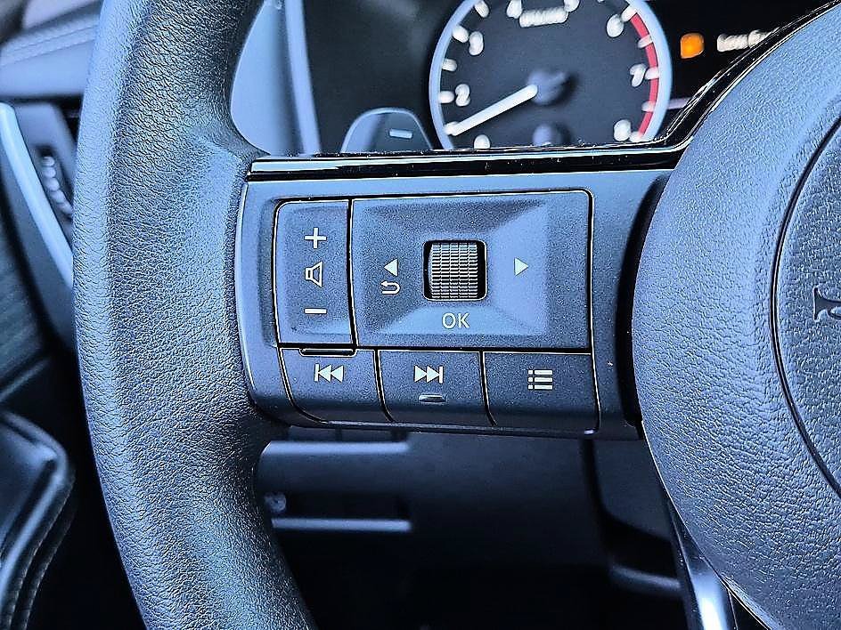 Used 2023 Gun Metallic Nissan SV image 17