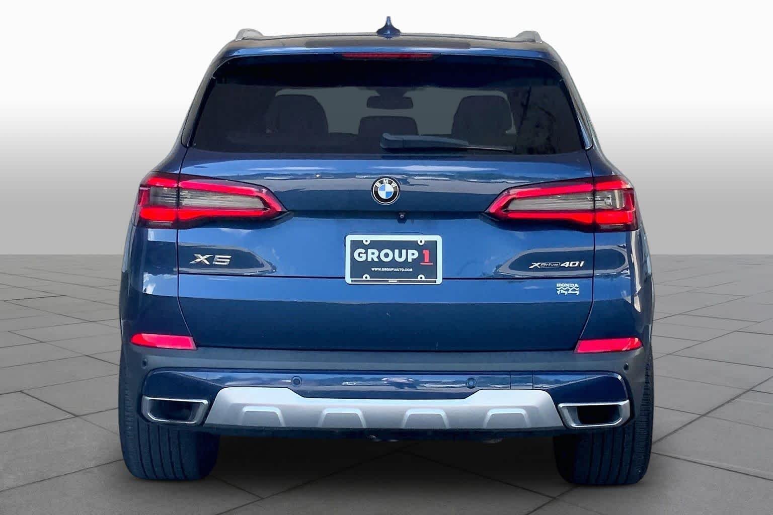 Used 2020 Phytonic Blue Metallic BMW xDrive40i image 5