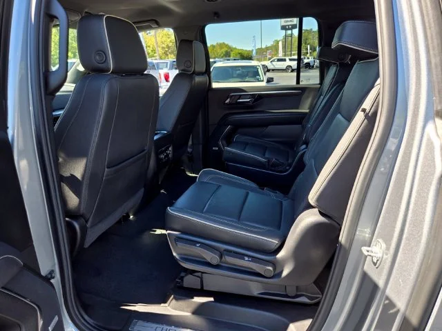 Used 2025 Gray Chevrolet Premier image 11