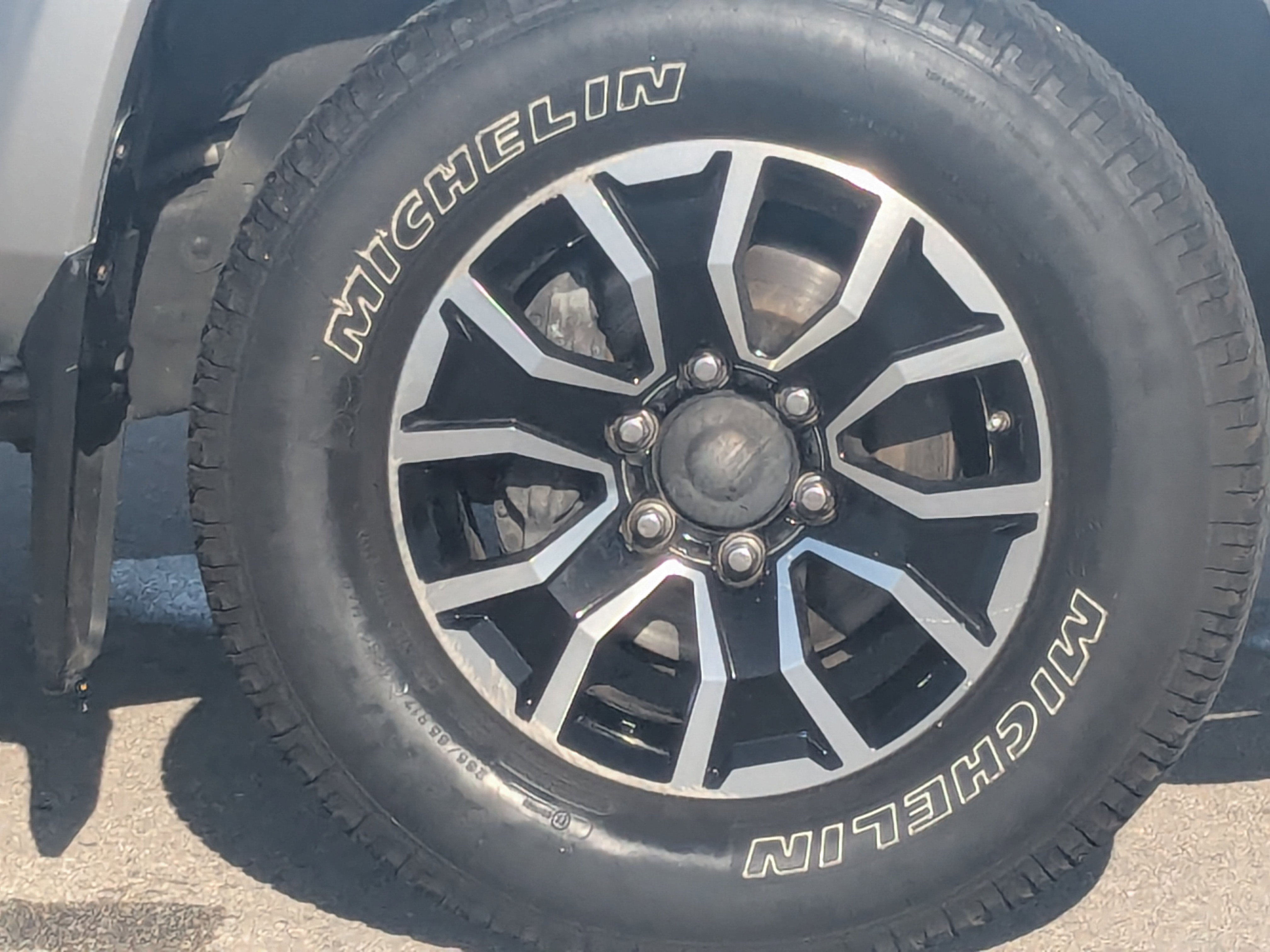 2021 Toyota Tacoma TRD Sport - Photo 11