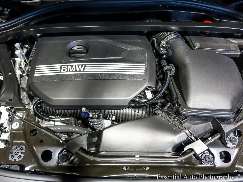 Used 2025 Black BMW xDrive image 31
