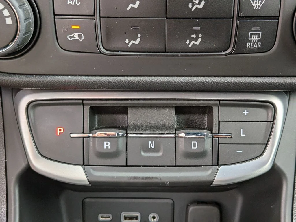 Used 2023 Black GMC SLE image 18