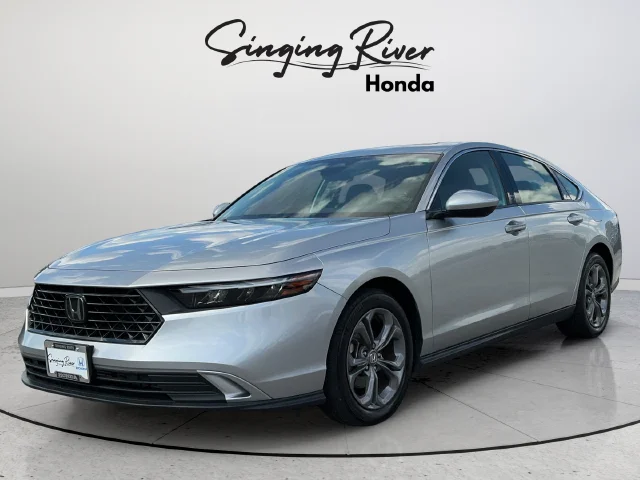 Used 2024 Solar Silver Metallic Honda EX image 3