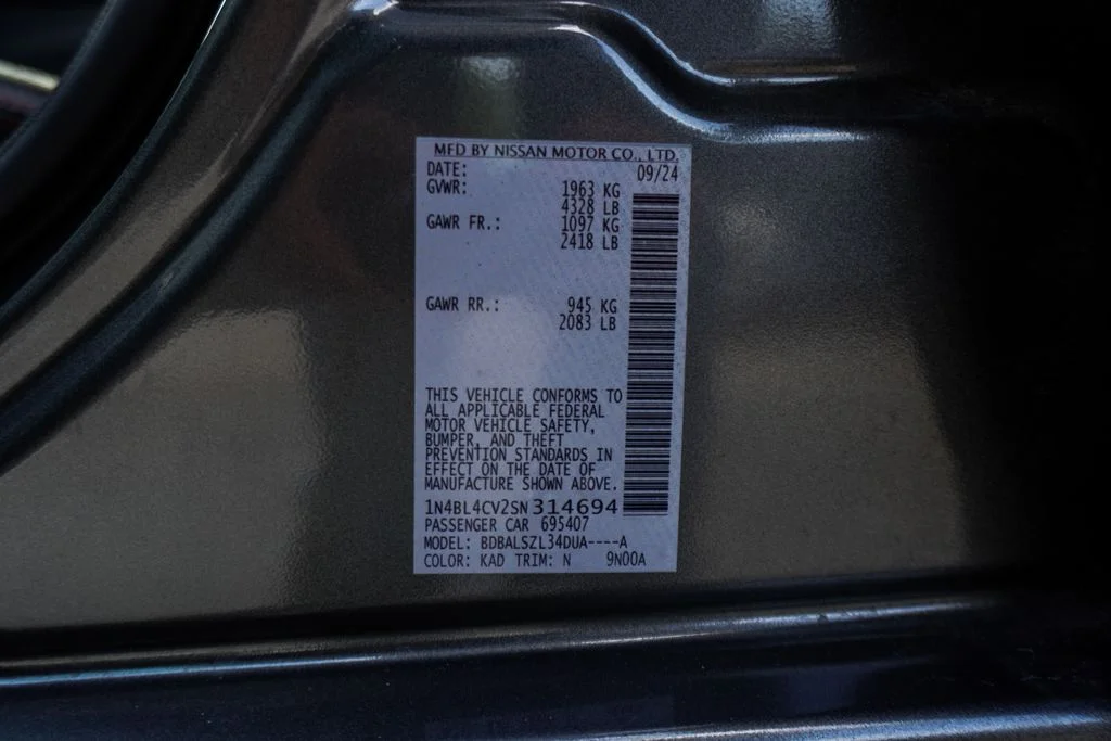 Used 2025 Gray Nissan 2.5 SR image 43