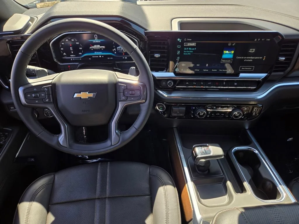 Used 2024 Black Chevrolet High Country image 13