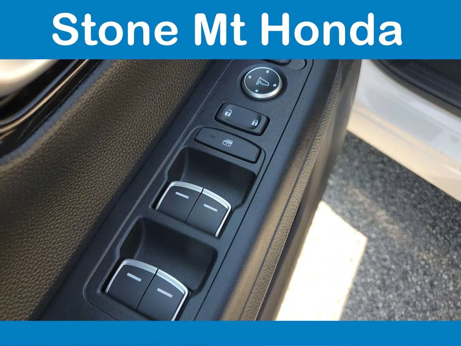 Used 2024 Platinum White Pearl Honda EX-L image 20