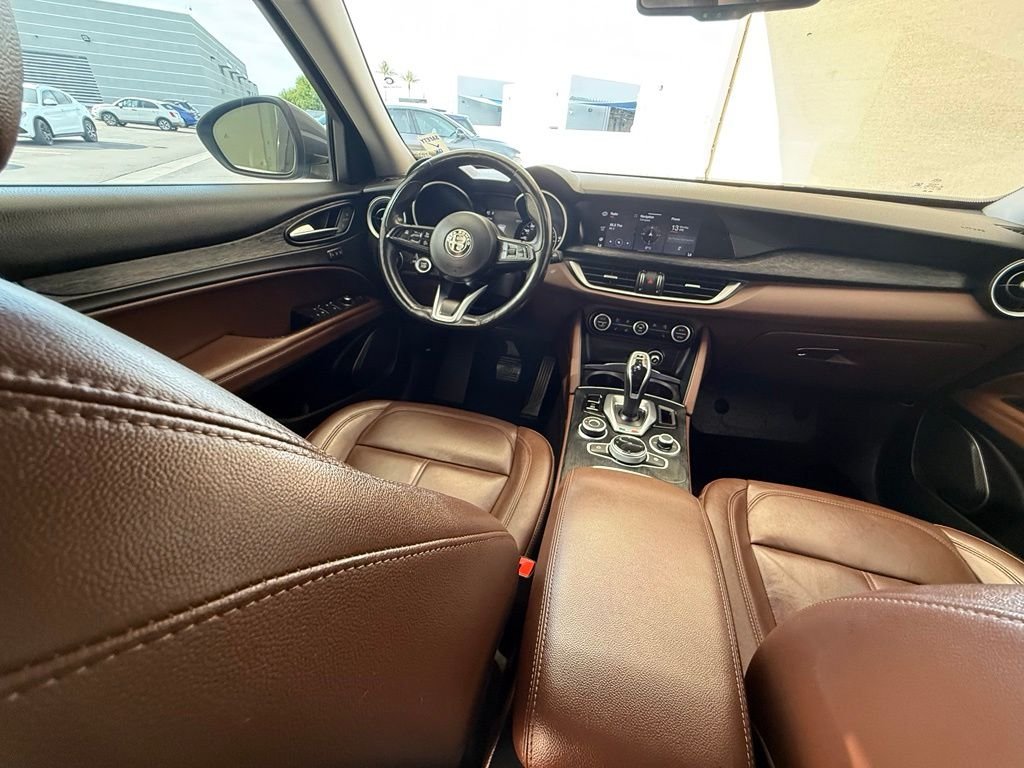 Used 2021 Gray Metallic Alfa Romeo Sprint image 29