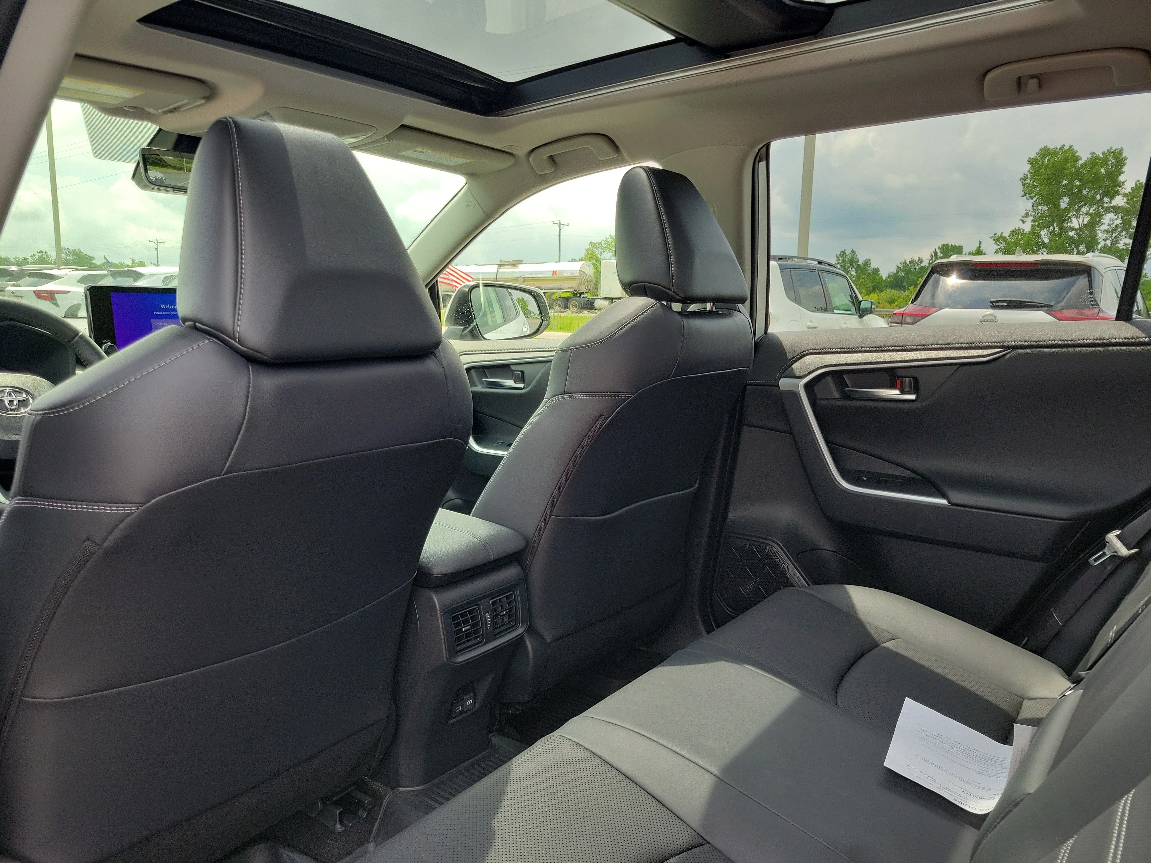 Certified Used 2024 Wind Chill Pearl Toyota Limited image 14