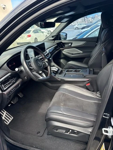 Used 2025 Majestic Black Pearl Acura A-Spec image 3