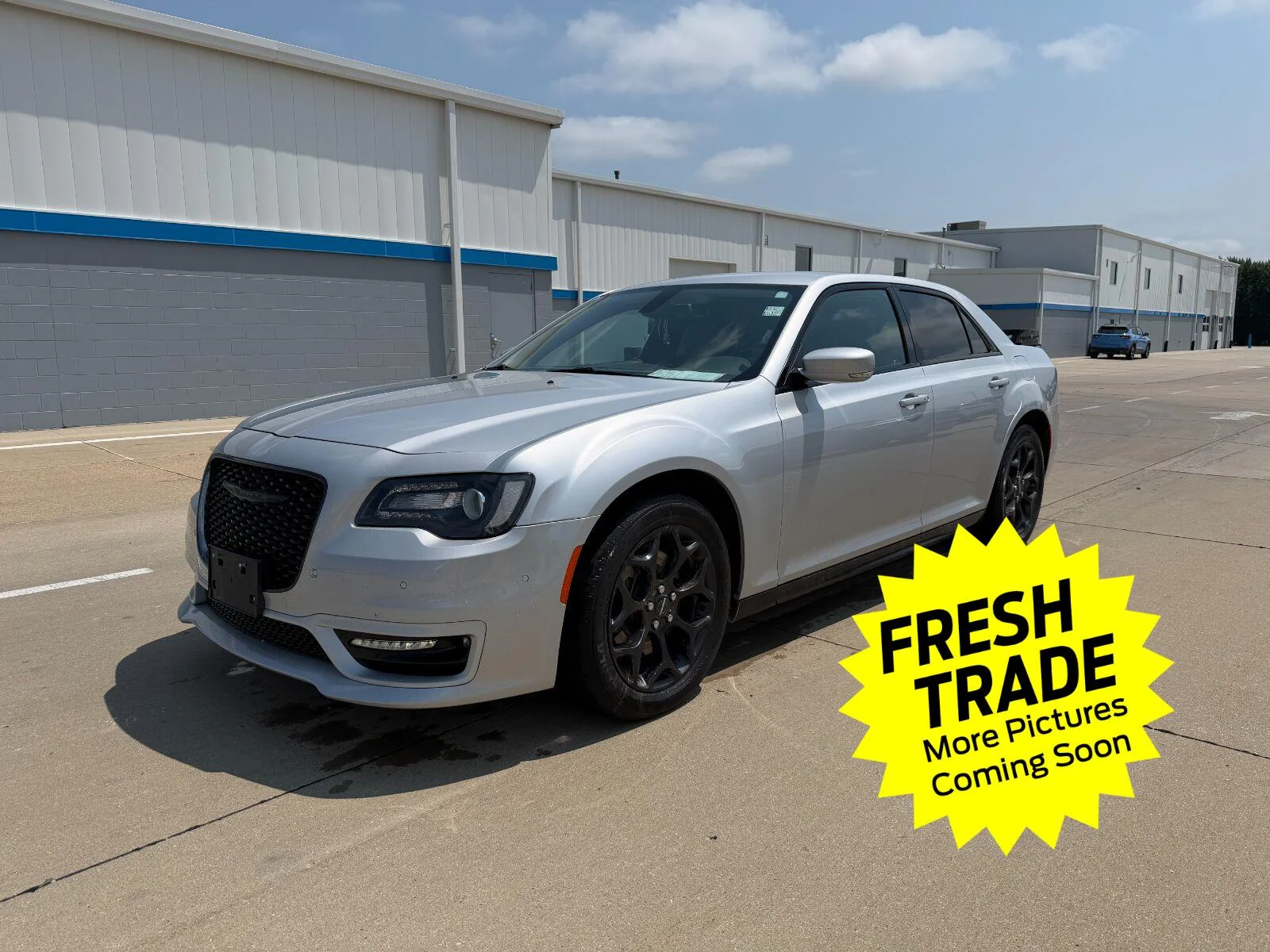Used 2021 Silver Mist Clearcoat Chrysler Touring L image 1