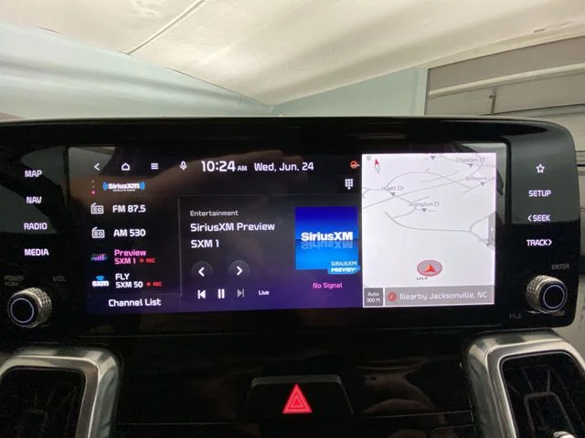 Used 2023 White Kia SX image 16