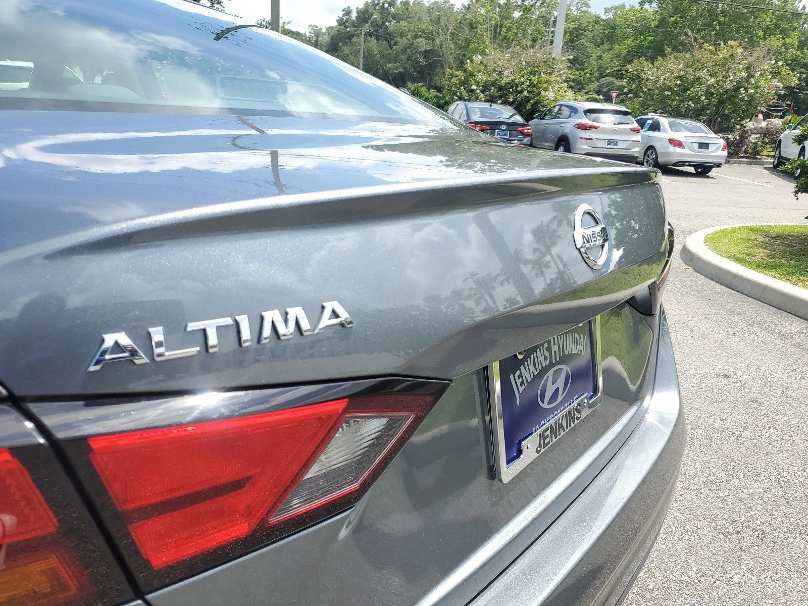 Used 2019 Gun Metallic Nissan 2.5 S image 6