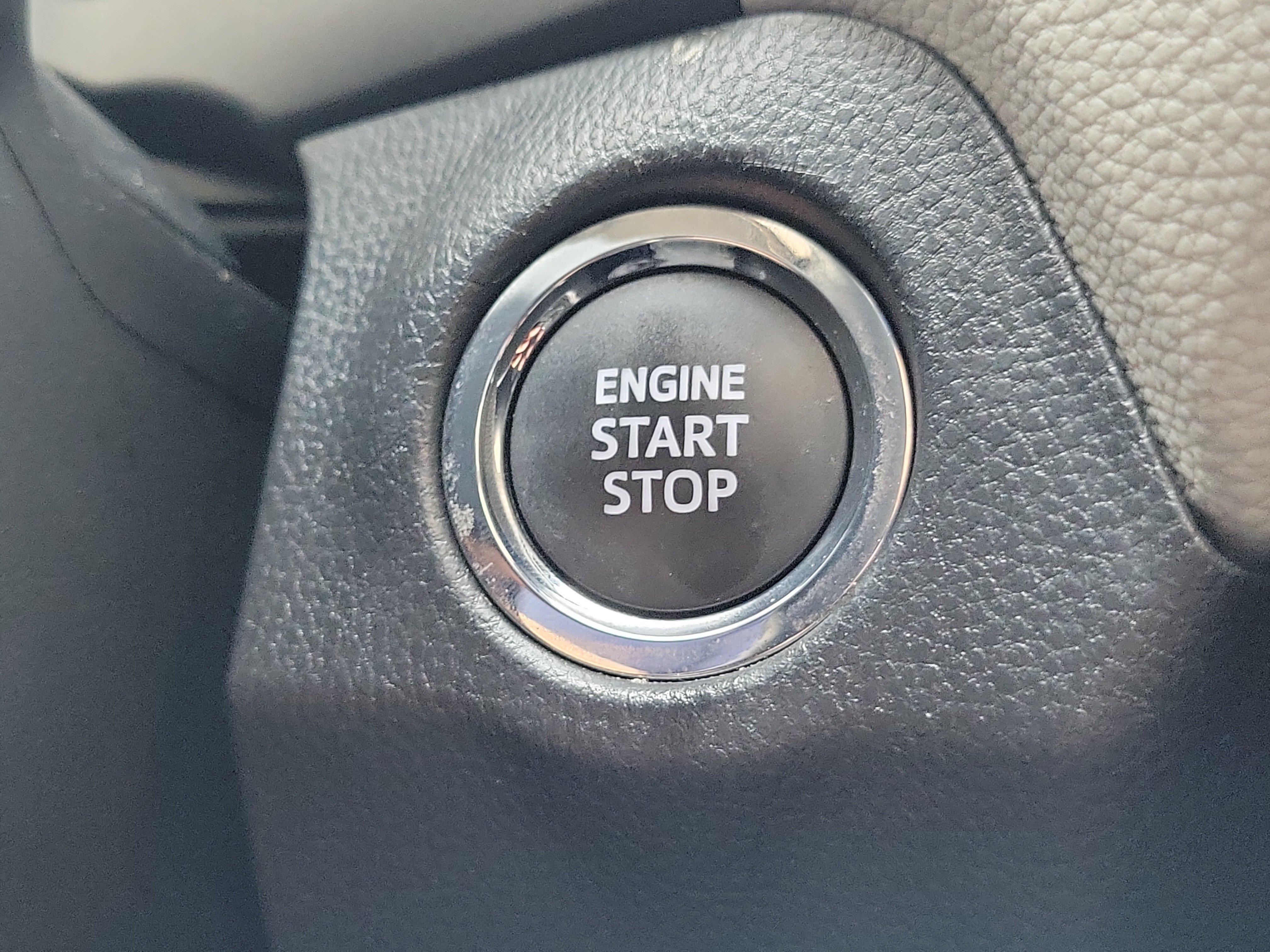 Certified Used 2024 Pearl Toyota XLE Premium image 31