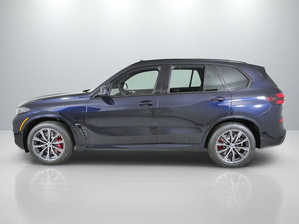 New 2026 Carbon Black Metallic BMW xDrive50e image 15