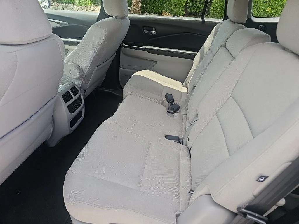 Used 2018 Modern Steel Metallic Honda EX image 16