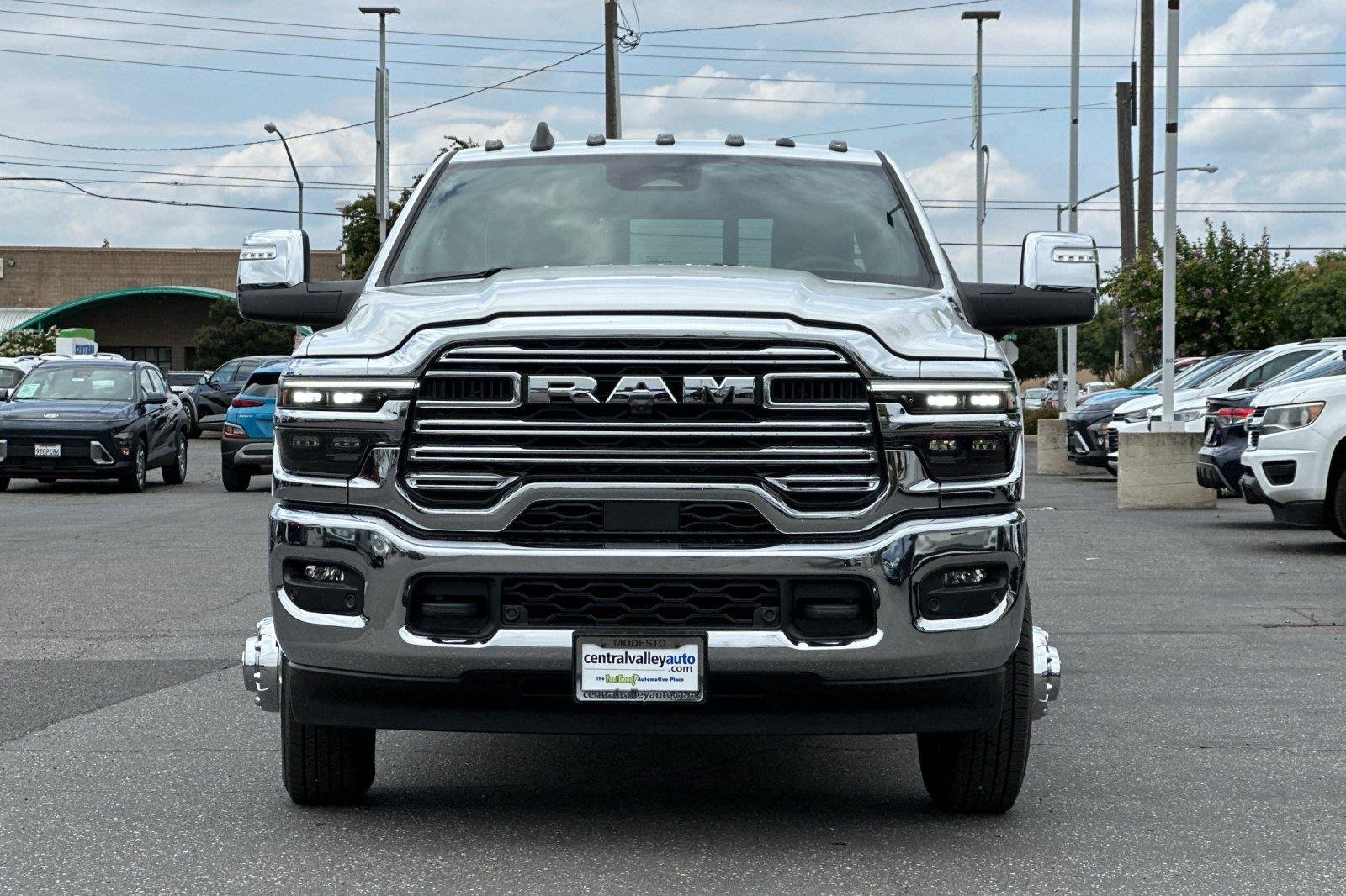 New 2026 Bright White Clearcoat Ram Laramie image 9
