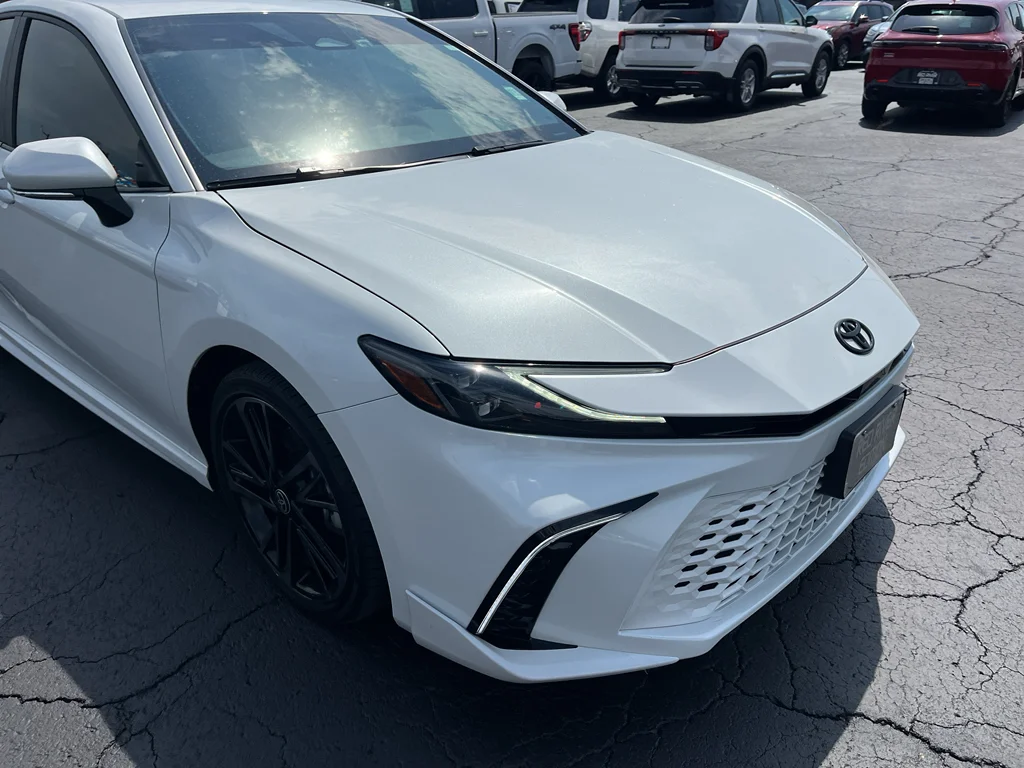 Certified Used 2025 Wind Chill Pearl Toyota XSE image 11
