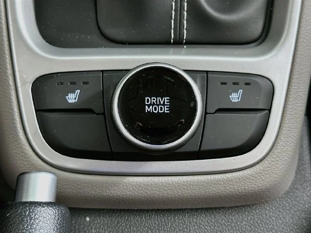 New 2026 Black Hyundai SEL image 18