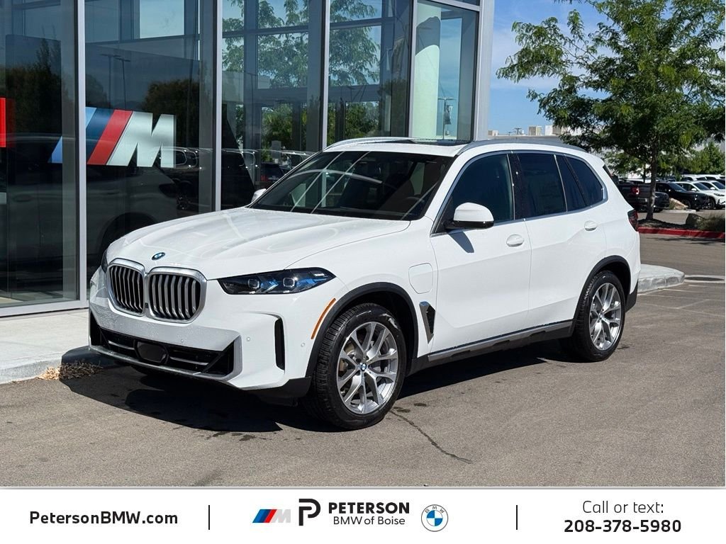 2026 BMW X5 xDrive50e's photo