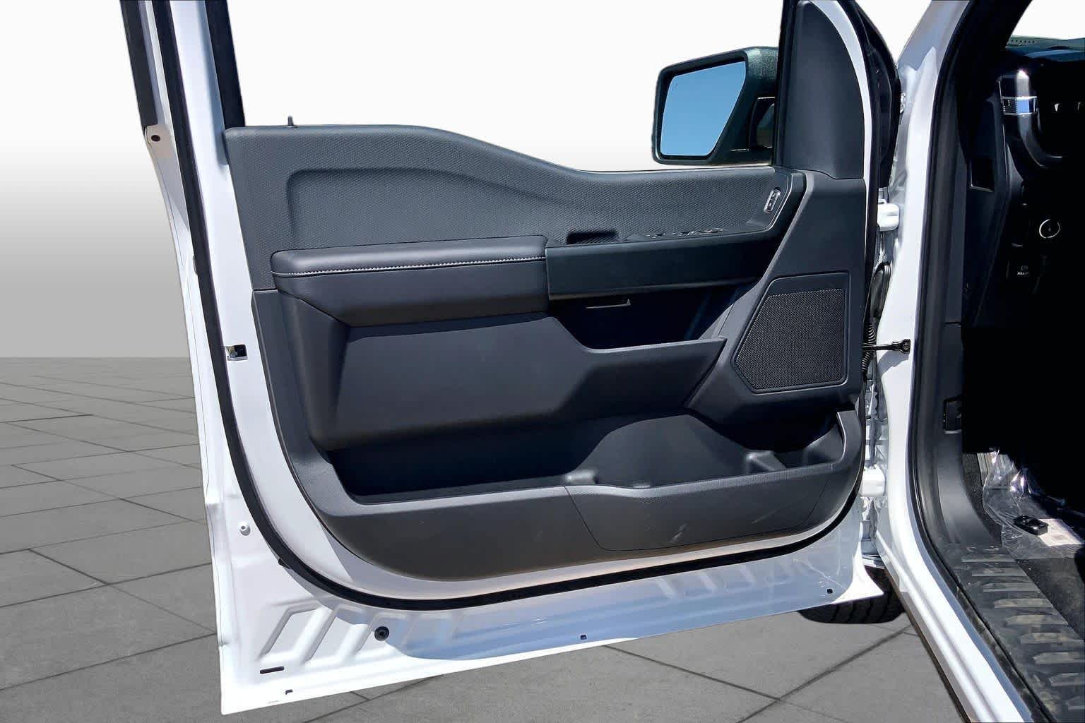 New 2026 Oxford White Ford STX image 10