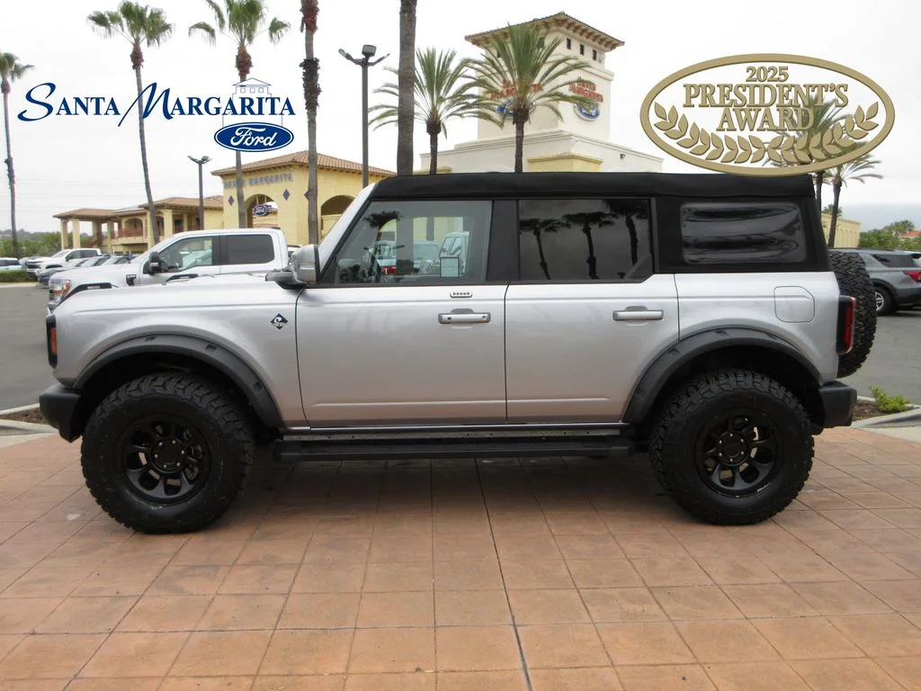 Used 2023 Iconic Silver Metallic Ford Outer Banks image 1