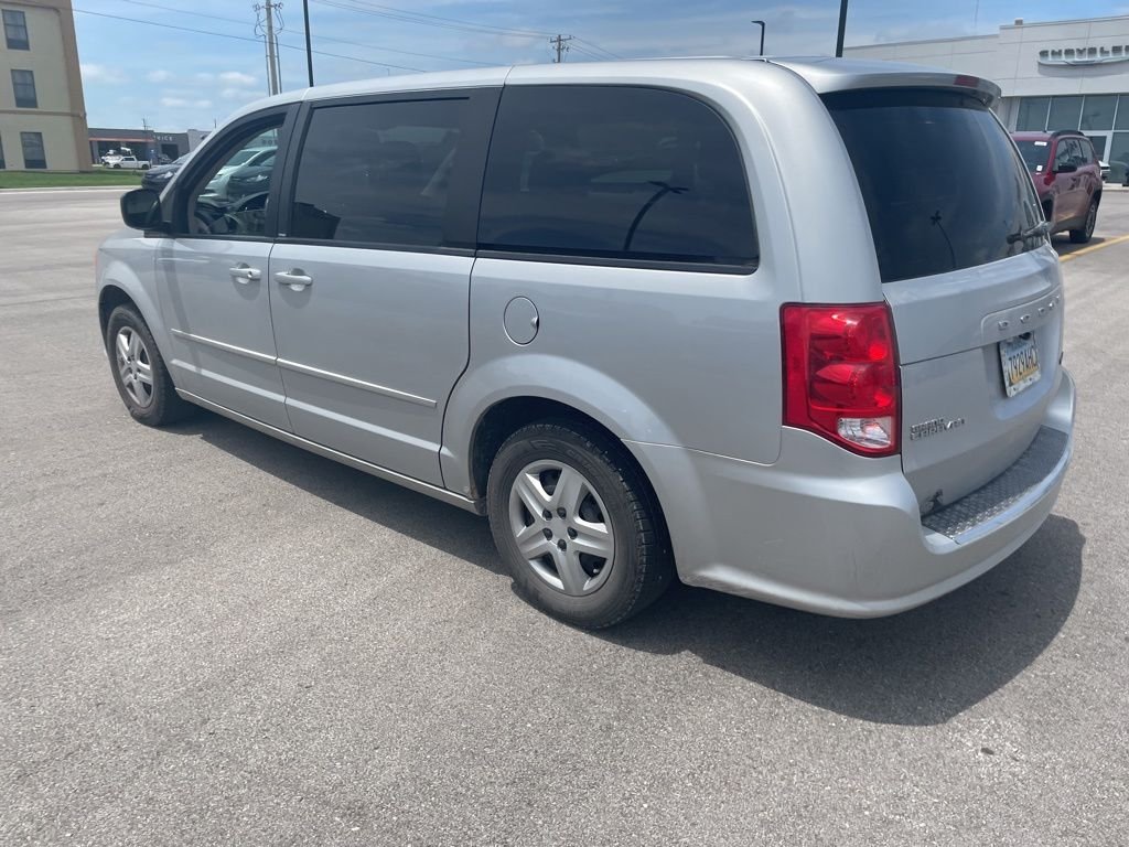 Used 2012 Silver Dodge SE/AVP image 3