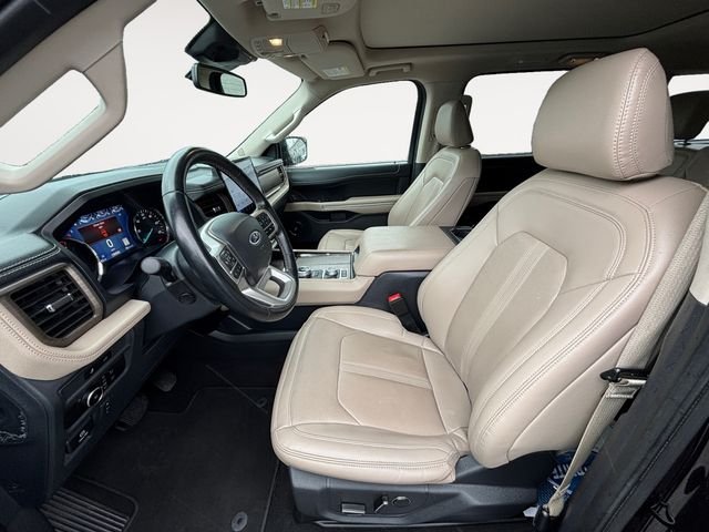 Used 2024 Black Metallic Ford Limited image 9