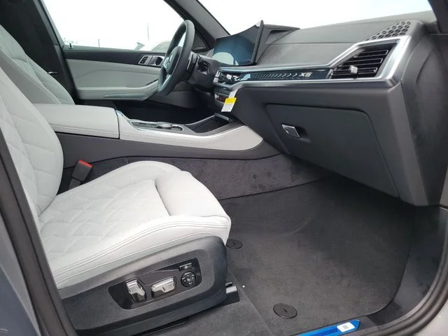 Used 2026 Gray BMW xDrive40i image 11