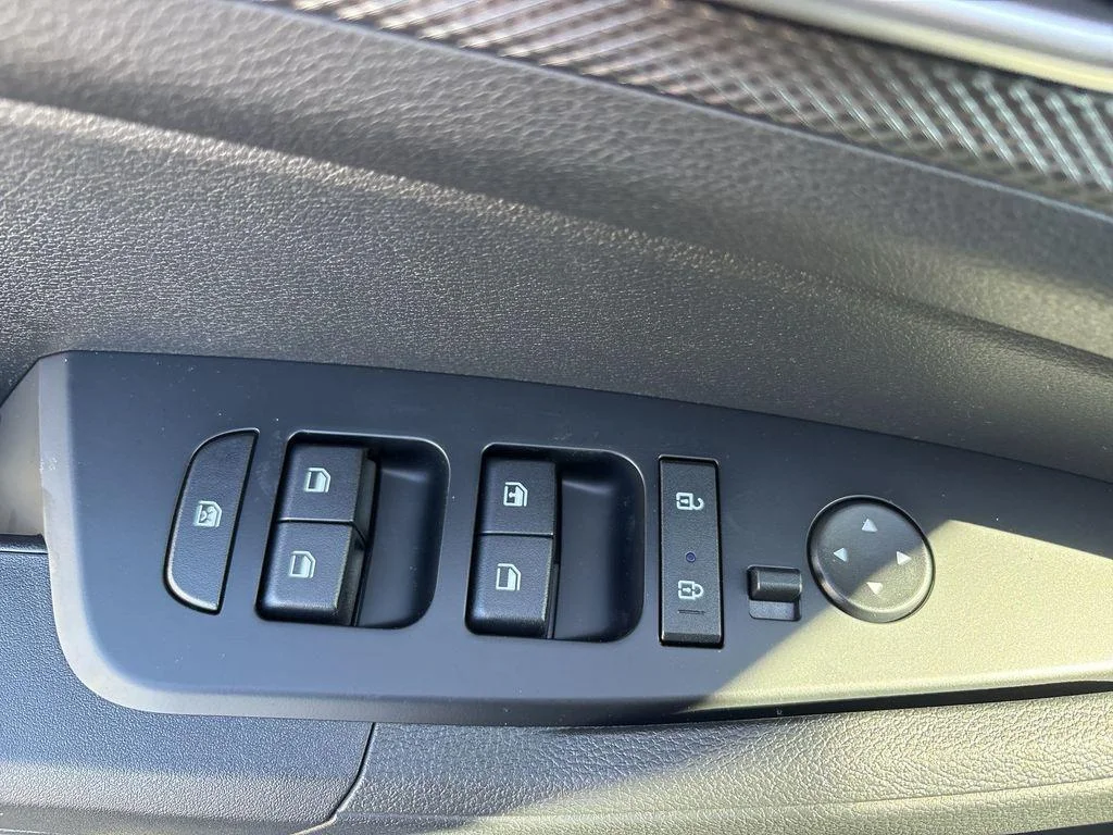 2025 Kia Sportage LX Hybrid - Photo 15
