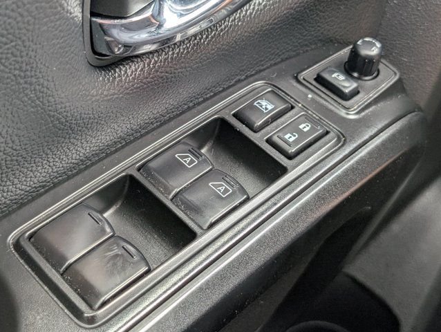 Used 2024  Nissan PRO-4X image 21