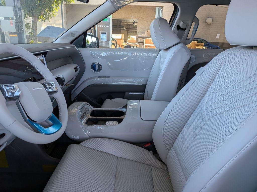 New 2026 Gray Hyundai Blue SEL 8P image 15