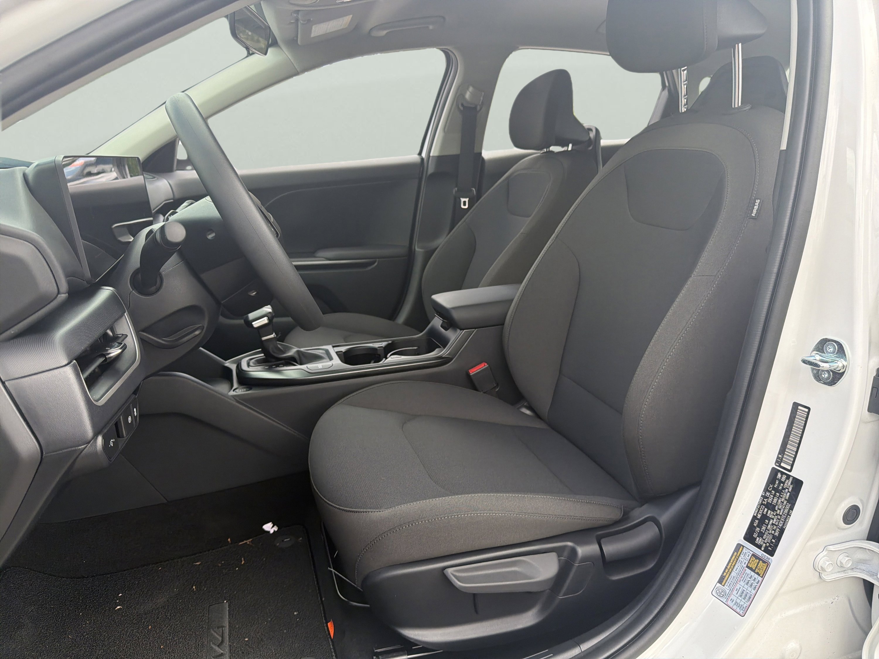 New 2026 Snow White Pearl Kia LX image 16