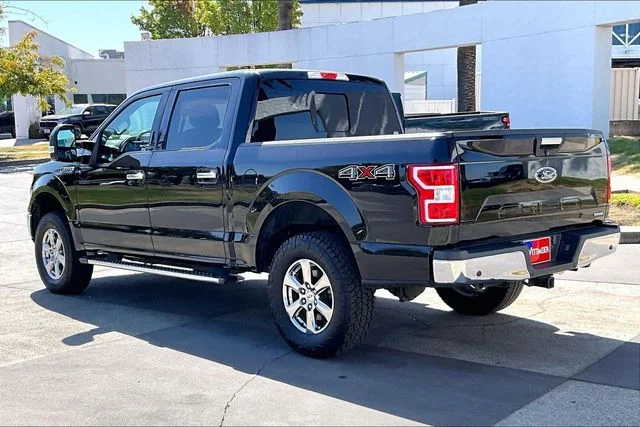 Used 2018 Shadow Black Ford XLT image 11