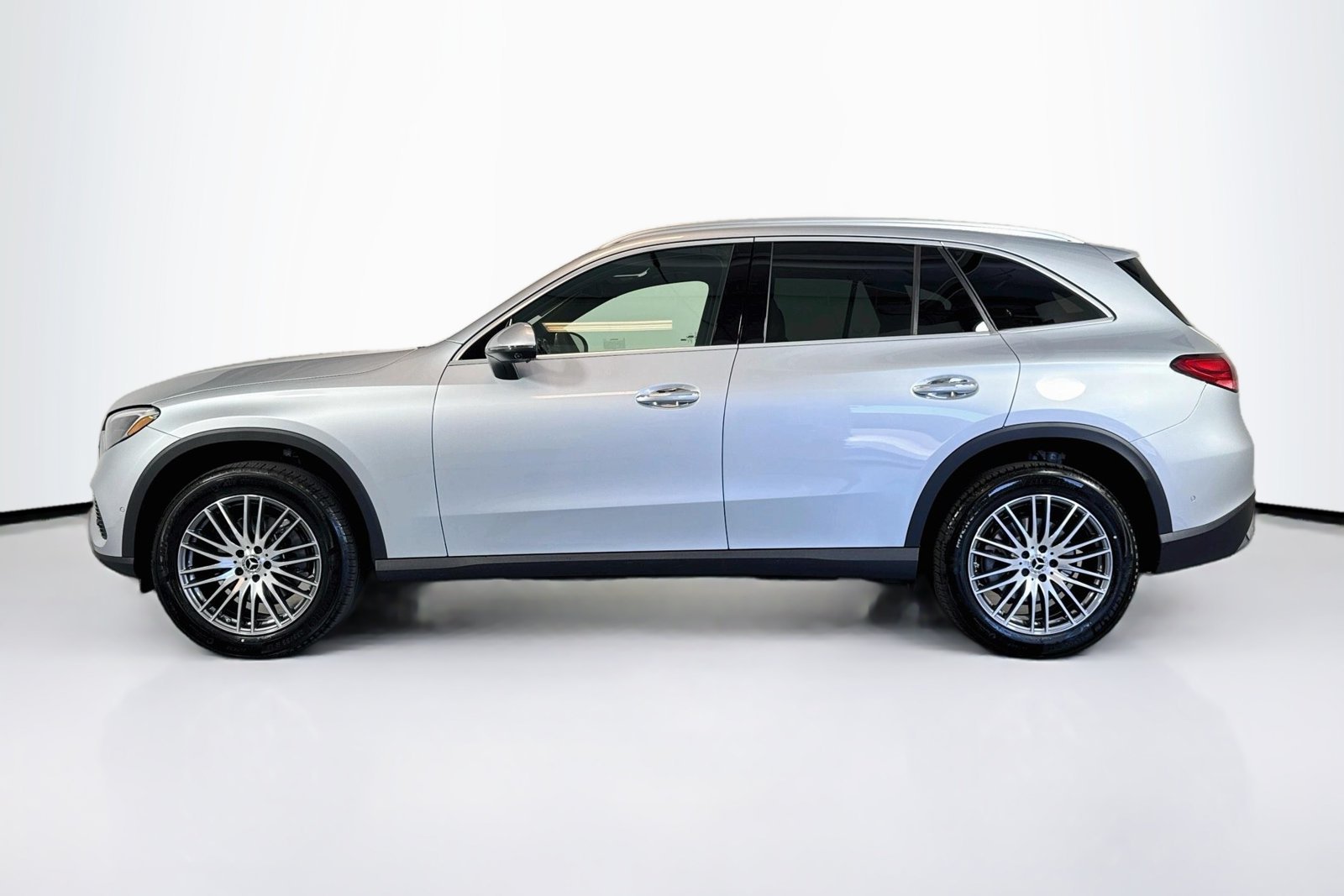 New 2026 Cirrus Silver Metallic Mercedes-Benz GLC 300 image 8
