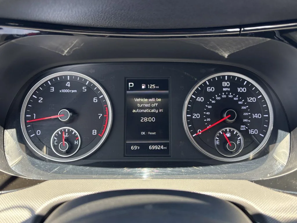 Used 2022 Black Kia GT-Line image 23