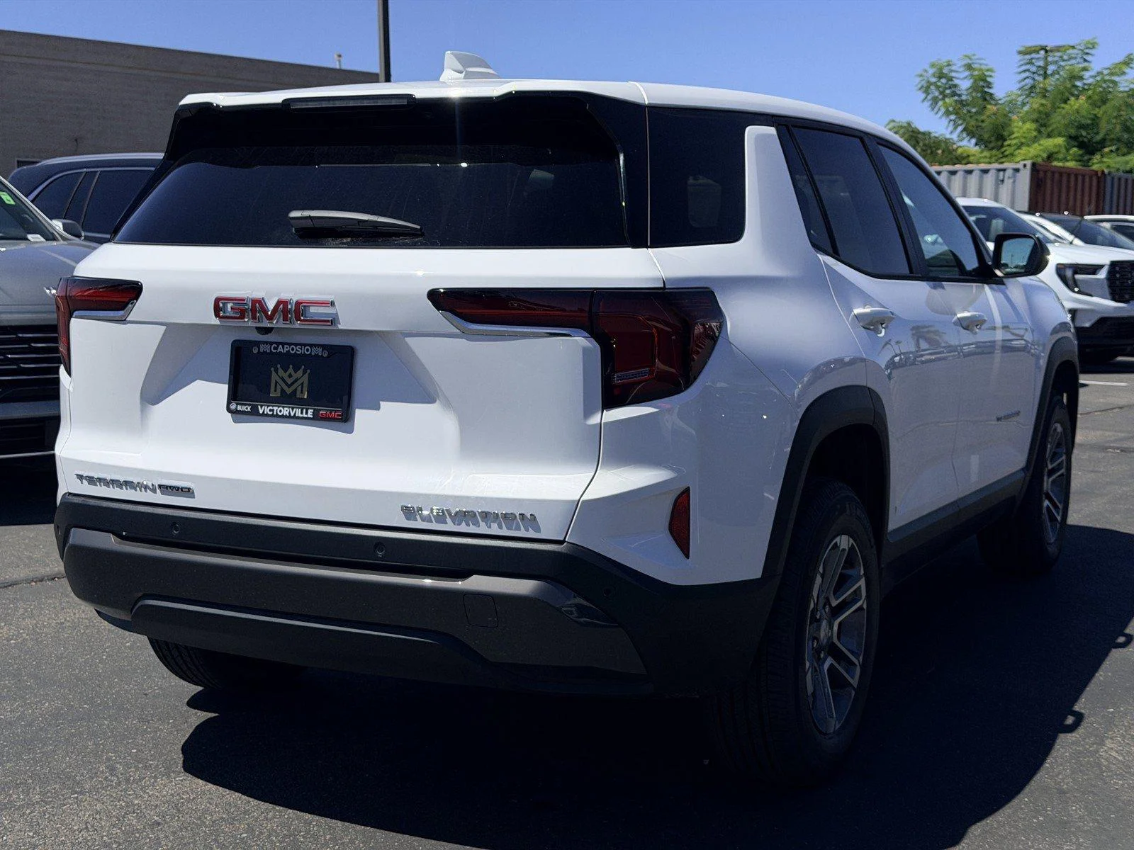 New 2026 Summit White GMC Elevation image 6