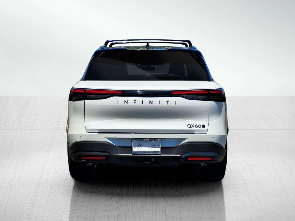 New 2026 White / Black INFINITI Autograph AWD image 5