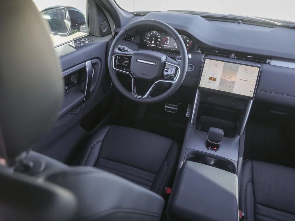 New 2025 Black Land Rover SE image 30