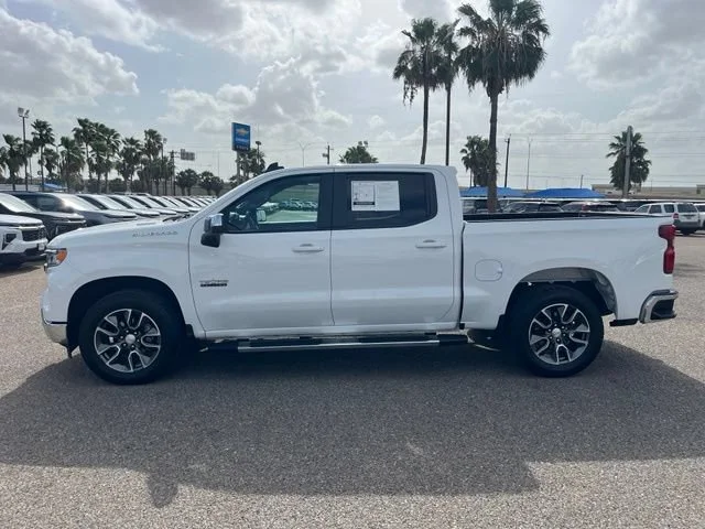 Used 2025 Summit White Chevrolet LT image 5