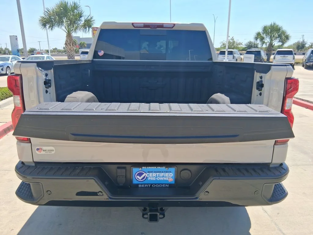 Used 2026 White Sands Chevrolet ZR2 image 6