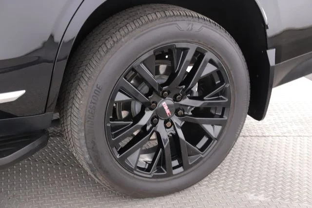 Used 2022 Black GMC SLT image 14