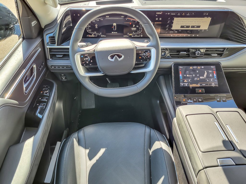 Used 2025 Black Obsidian INFINITI LUXE image 13