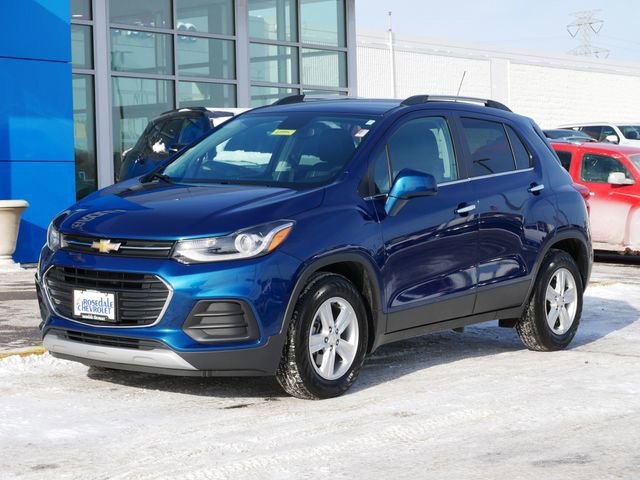 Used 2020 Chevrolet Trax LT with VIN 3GNCJLSB1LL214746 for sale in Roseville, Minnesota