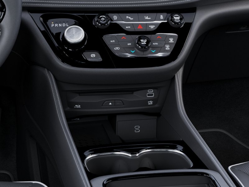 New 2026 Diamond Black Crystal Pearl-Coat Exterior Paint Chrysler Limited image 60