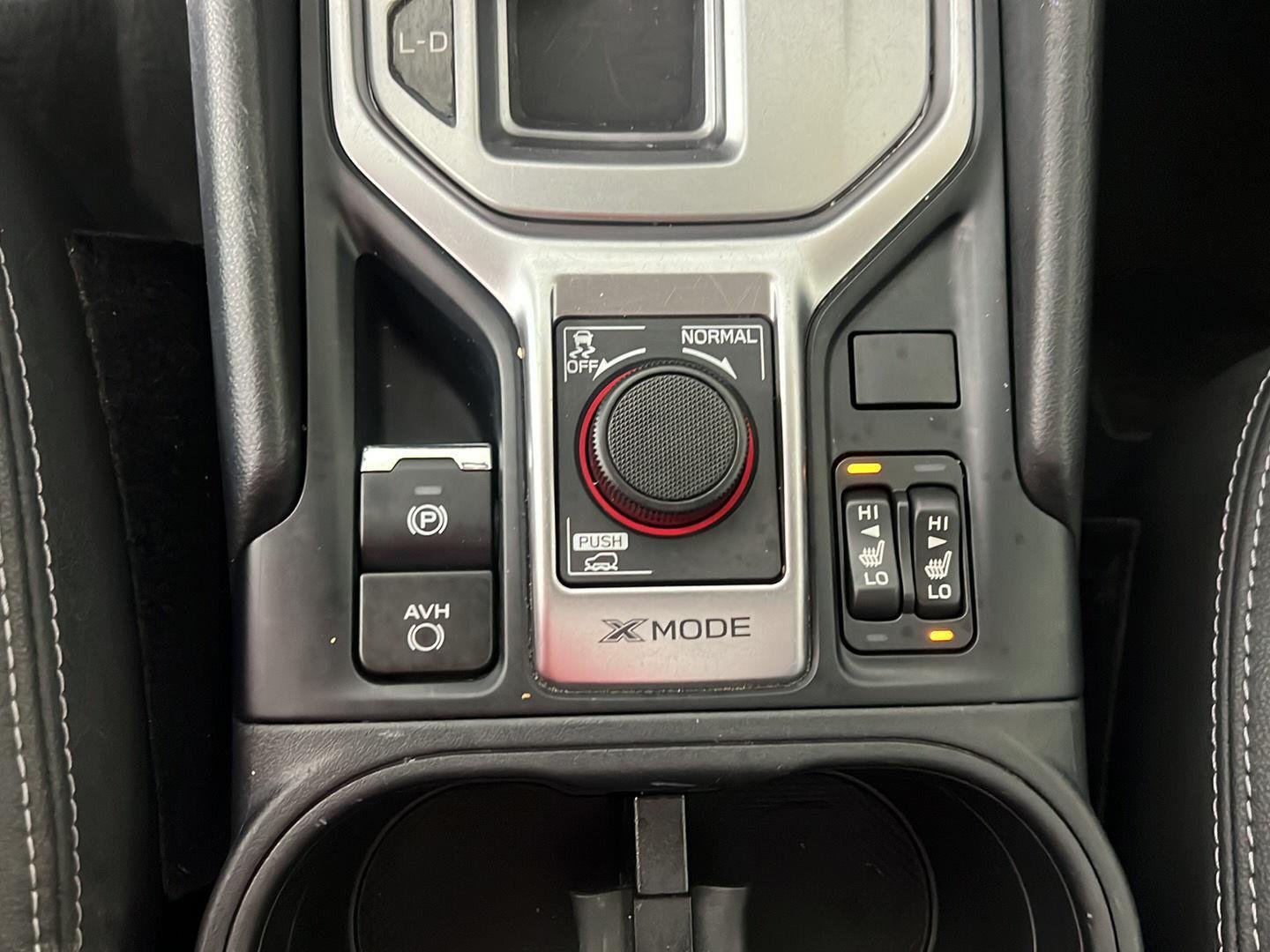 Used 2023 Ice Silver Metallic Subaru Premium image 4