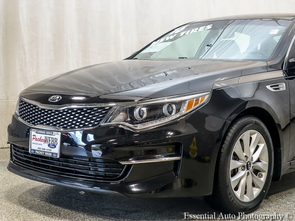 Used 2016 Ebony Black Kia EX image 3
