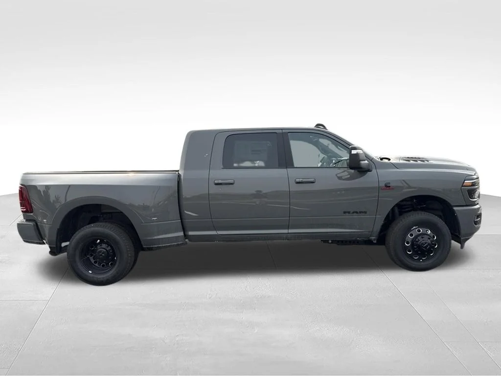 New 2026 Ceramic Gray Clear-Coat Exterior Paint RAM LARAMIE image 2