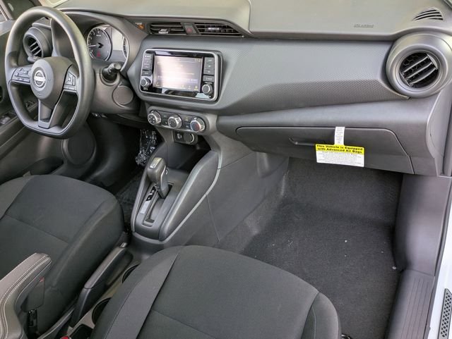 2025 Nissan KICKS PLAY Base - Photo 27